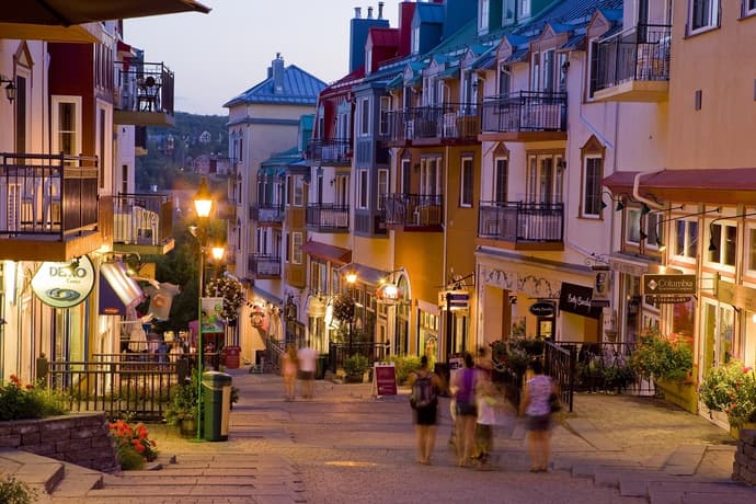 Extraordinario Este Canadiense 8 Noches