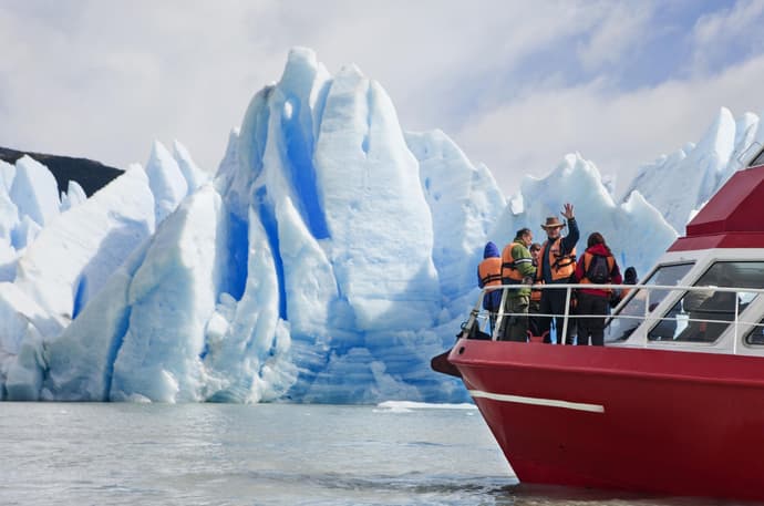 Patagonia - 4 Días, Visita a Navegación Balmaceda y Serrano