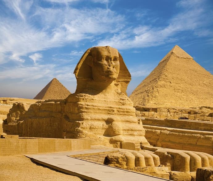 De Capadocia a las Pirámides