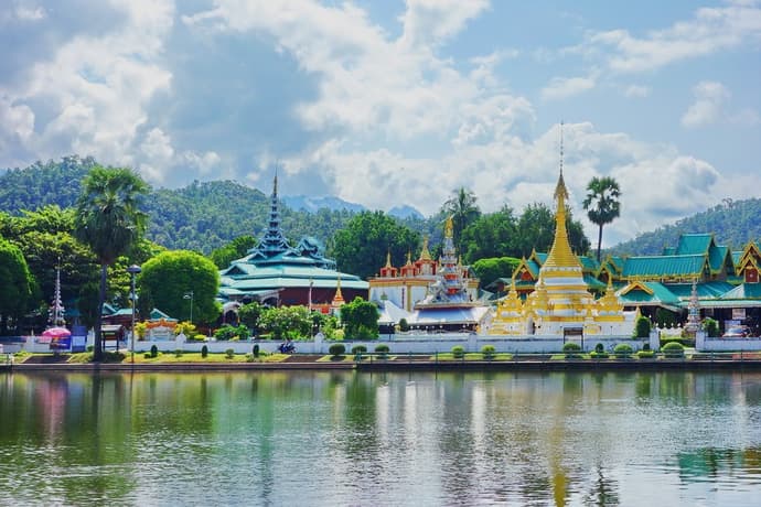 Huellas de Siam y Norte