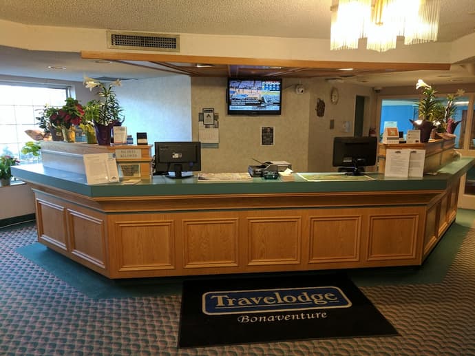 Travelodge by Wyndham Niagara Falls Lundys Lane, Reception