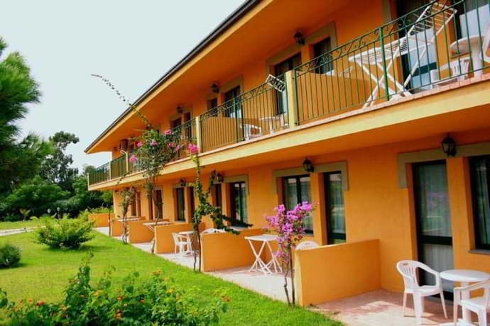 Marina del Marchese Beach Resort