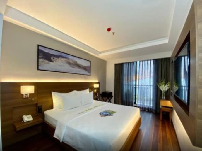 Central Park Saigon Hotel
