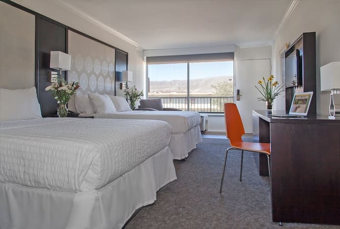 Park Pointe Hotel