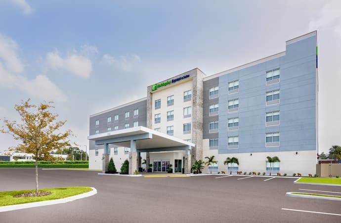 Holiday Inn Express & Suites Tampa Stadium – Airport Area by IHG, Primary image