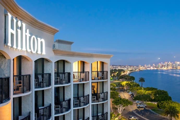 Hilton San Diego Airport/Harbor Island