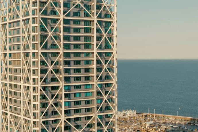 Hotel Arts Barcelona, Primary image