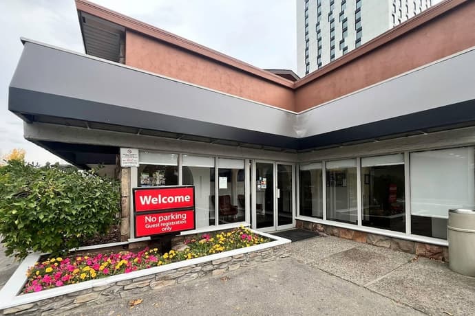 Econo Lodge Motel Village