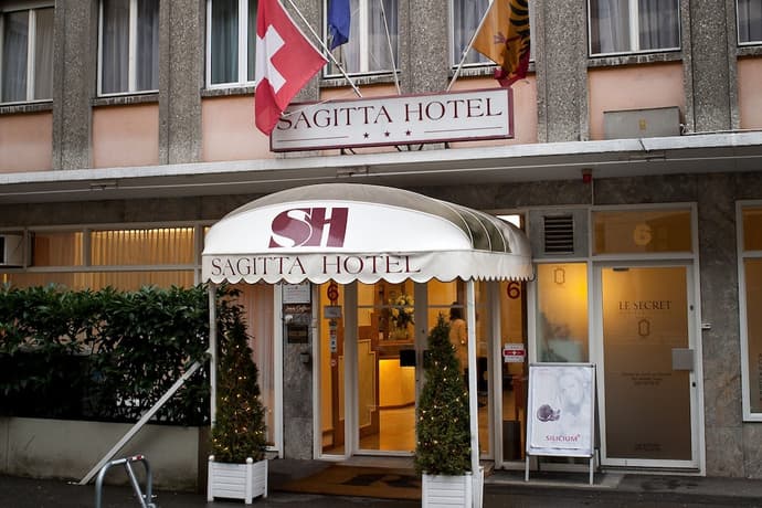Sagitta Hotel, Primary image