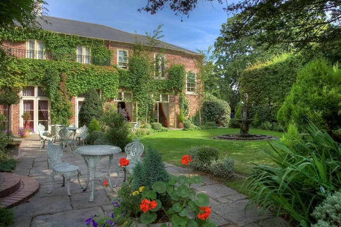 York Pavilion Hotel, BW Signature Collection