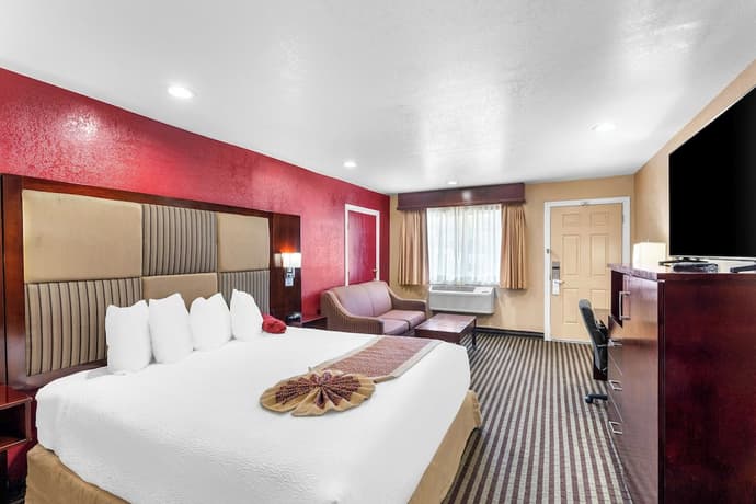 Best Western Plus Yosemite Way Station Motel