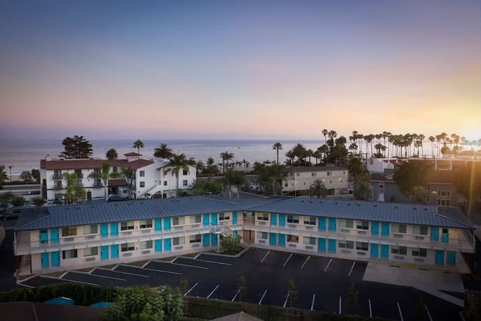 Motel 6 Santa Barbara, CA - Beach