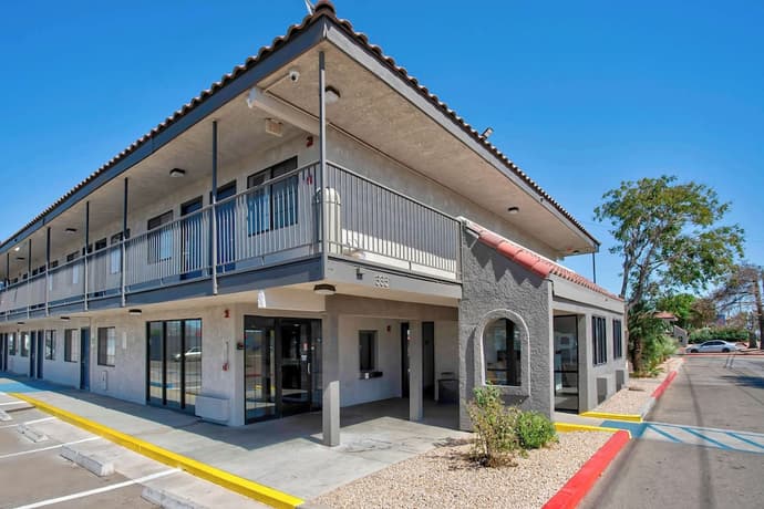 Motel 6 Kingman, AZ - Route 66 East