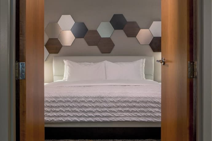 Le Méridien Boston Cambridge