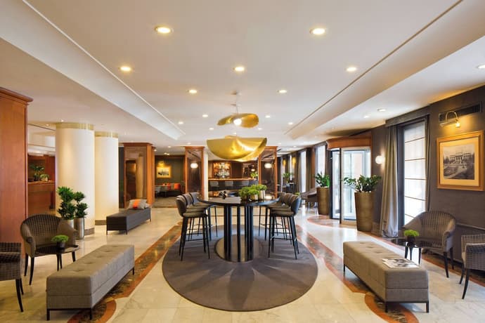 Starhotels Tourist, Primary image