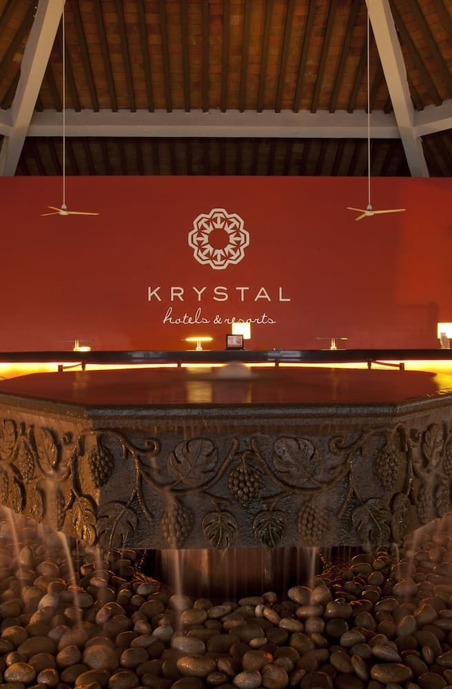 Krystal Vallarta, Reception