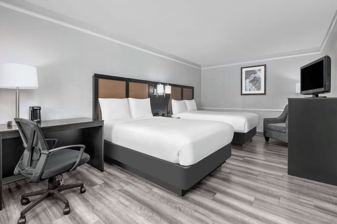 Baymont by Wyndham Austin University Area, Primary image