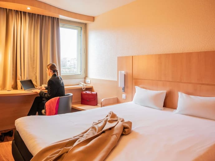 ibis Nantes Centre Gare Sud