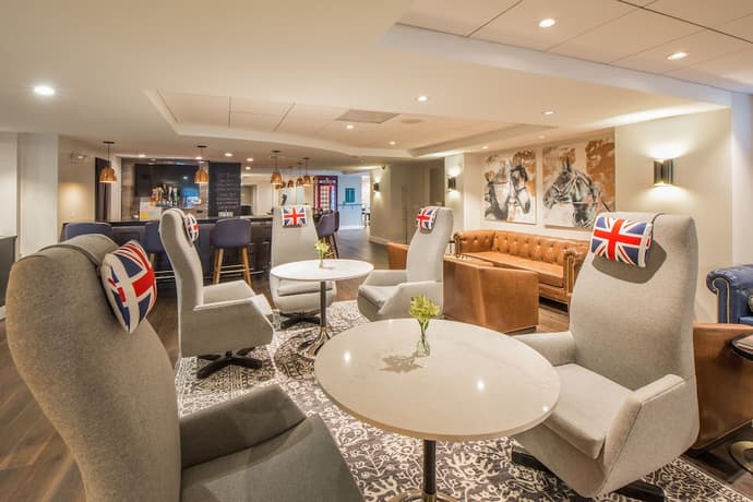 King George Hotel, Primary image