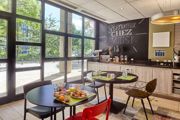 B&B HOTEL Saint-Quentin-en-Yvelines Centre Gare