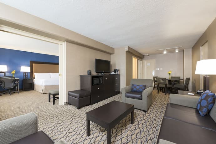 Grand Royal Hotel O'Hare - Chicago, Room