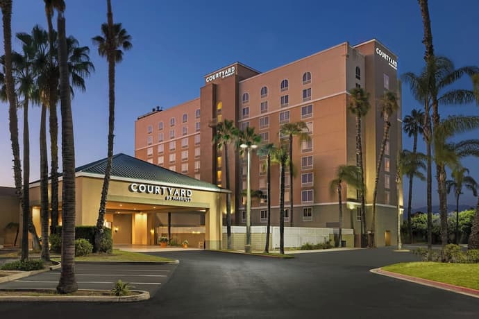 Courtyard by Marriott Baldwin Park