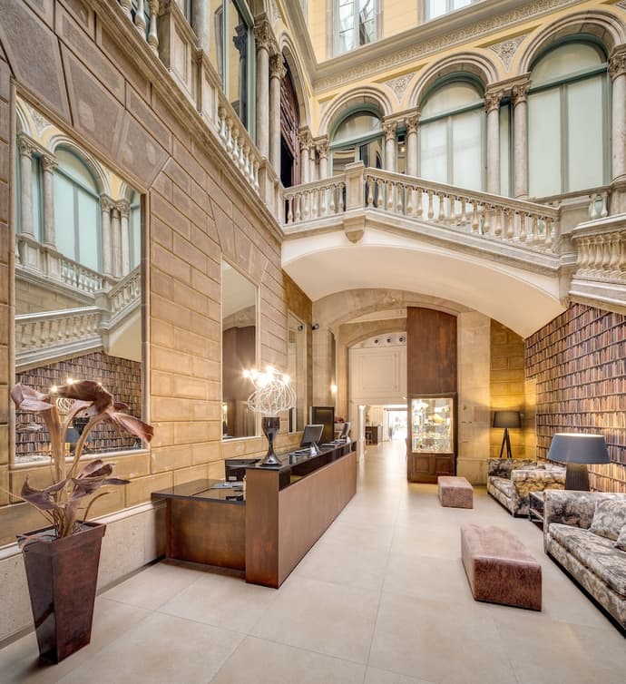 Catalonia Portal de l'Angel, Primary image