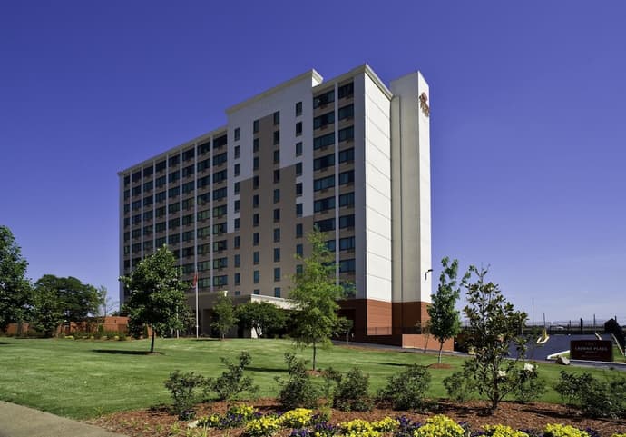 Crowne Plaza Memphis Downtown by IHG