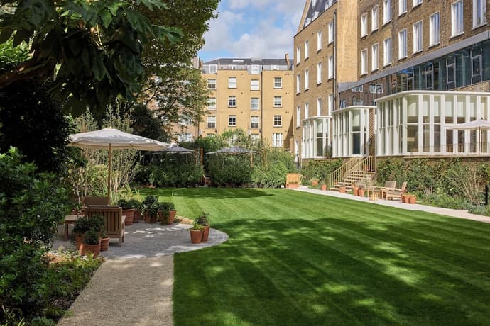 Miiro Templeton Garden, Primary image