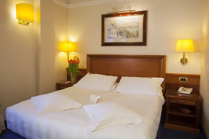 Hotel Berna, Primary image