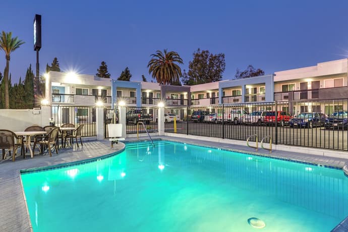 Hotel Seville, Primary image