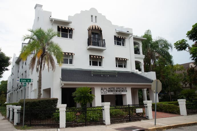 The Eo Inn - Downtown