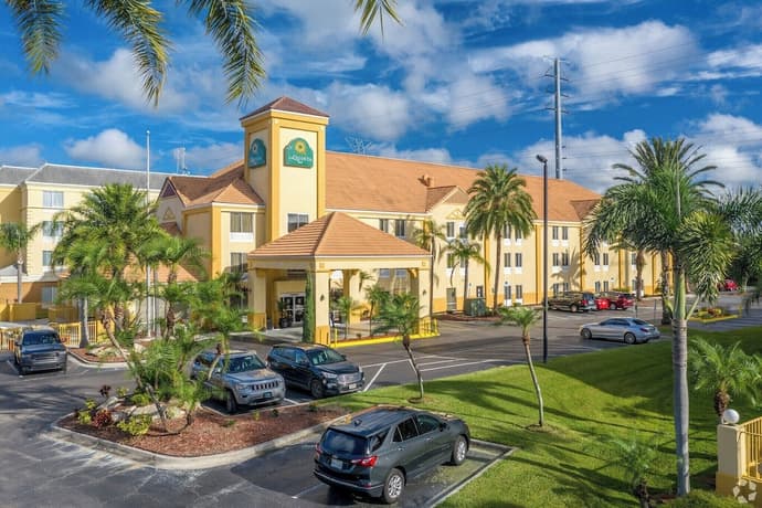 La Quinta Inn & Suites by Wyndham Orlando Universal area