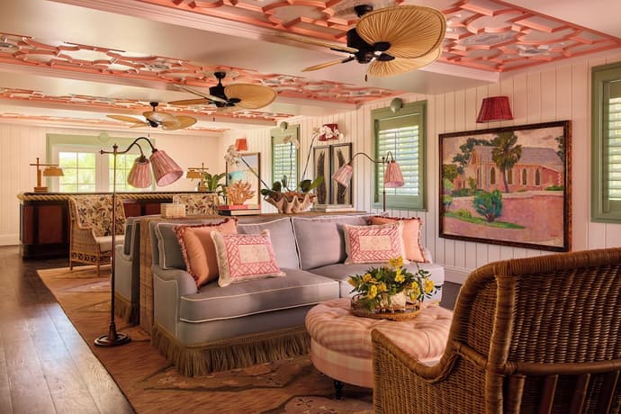 Coral Sands Inn & Cottages