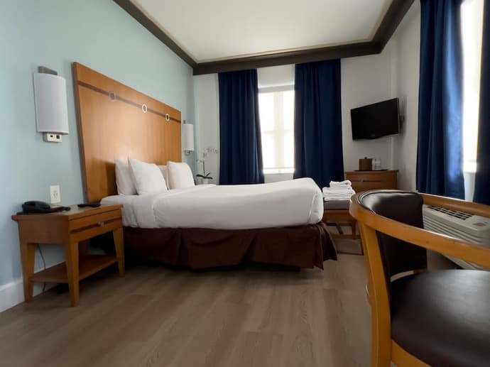 Majestic Hotel South Beach