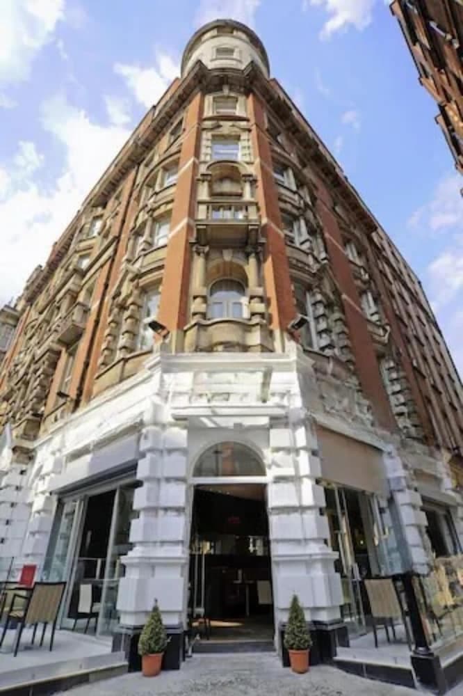 London Bloomsbury Square Hotel, Primary image