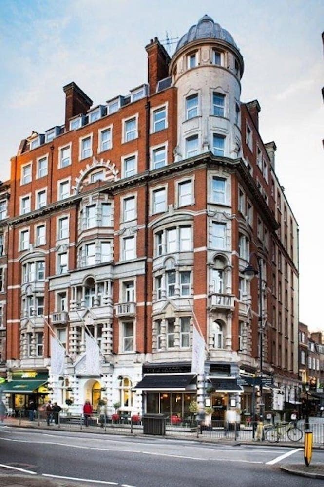 London Bloomsbury Square Hotel, Primary image