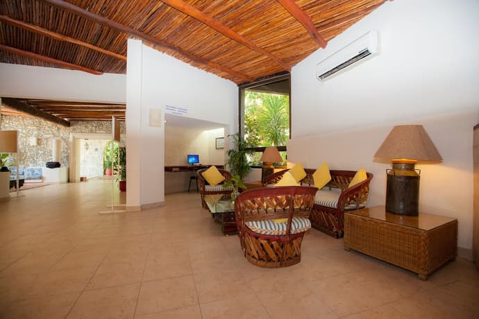 Casa del Mar Cozumel Hotel & Dive Resort with Beach Club access