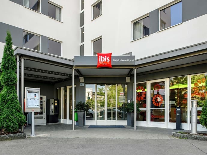 ibis Zurich Messe-Airport, Primary image