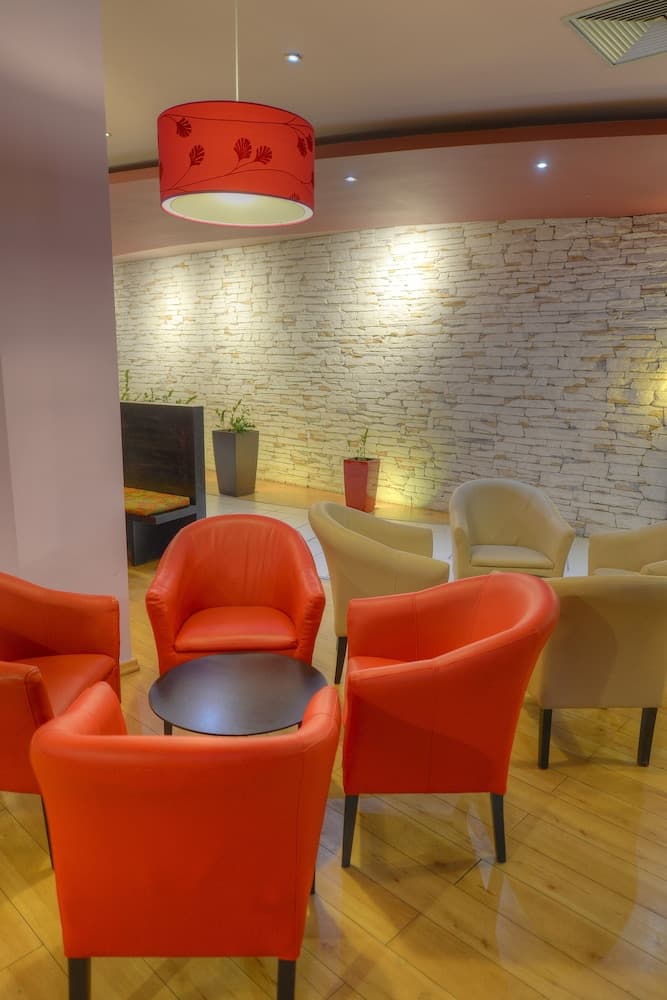 The Preluna Hotel, Lobby sitting area