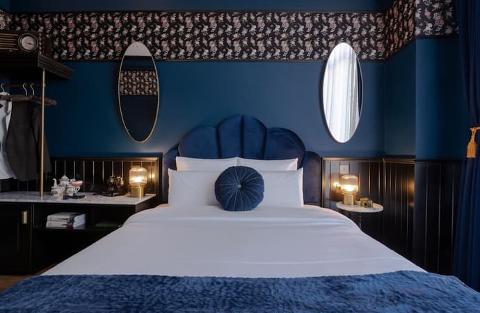 Craves Hotel, Primary image