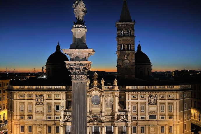 Mecenate Palace, Primary image