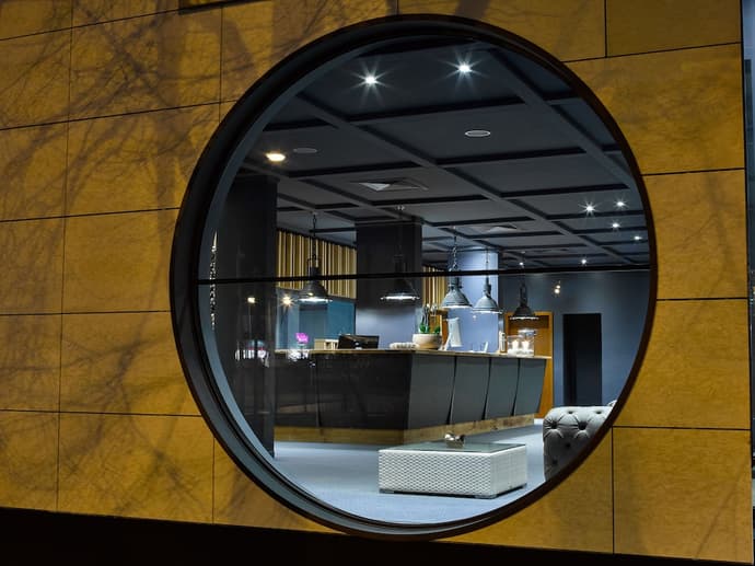 Hotel Königshof, Reception