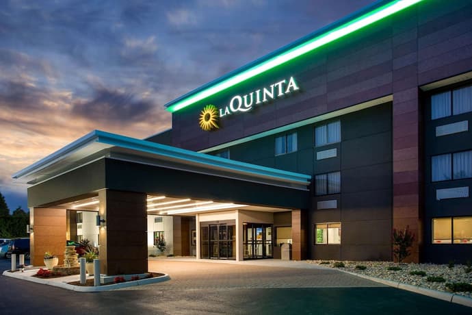 La Quinta Inn & Suites by Wyndham Roanoke Salem, Primary image