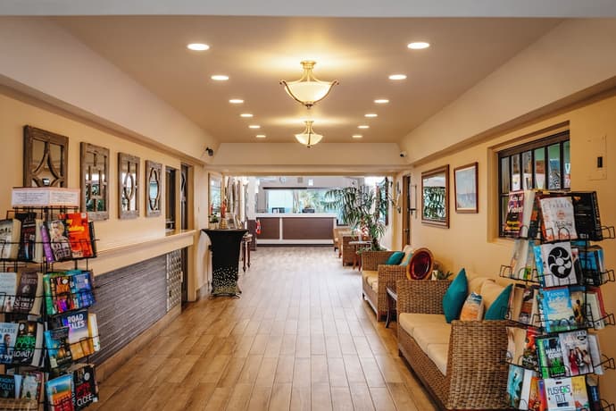 Coconut Court Beach Hotel