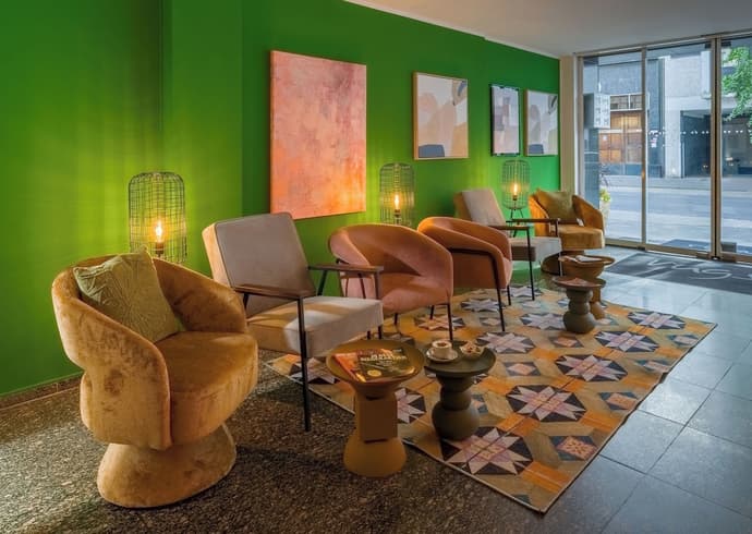 Rugs Hotel Düsseldorf – Self Check- In, Reception