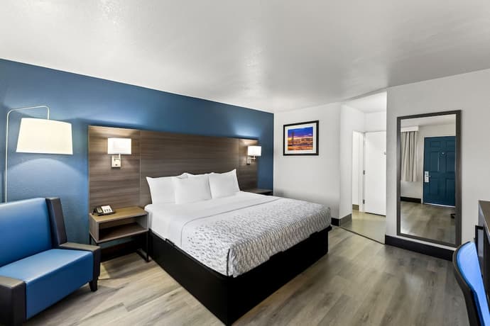 Surestay by Best Western Phoenix Airport near Downtown