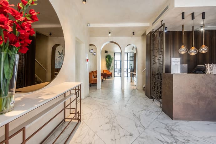 King Solomon Hotel, Primary image