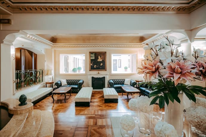 River Palace Hotel, Primary image