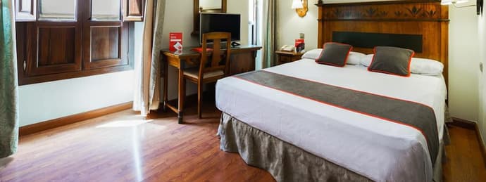 Hotel Plaza Nueva, Primary image